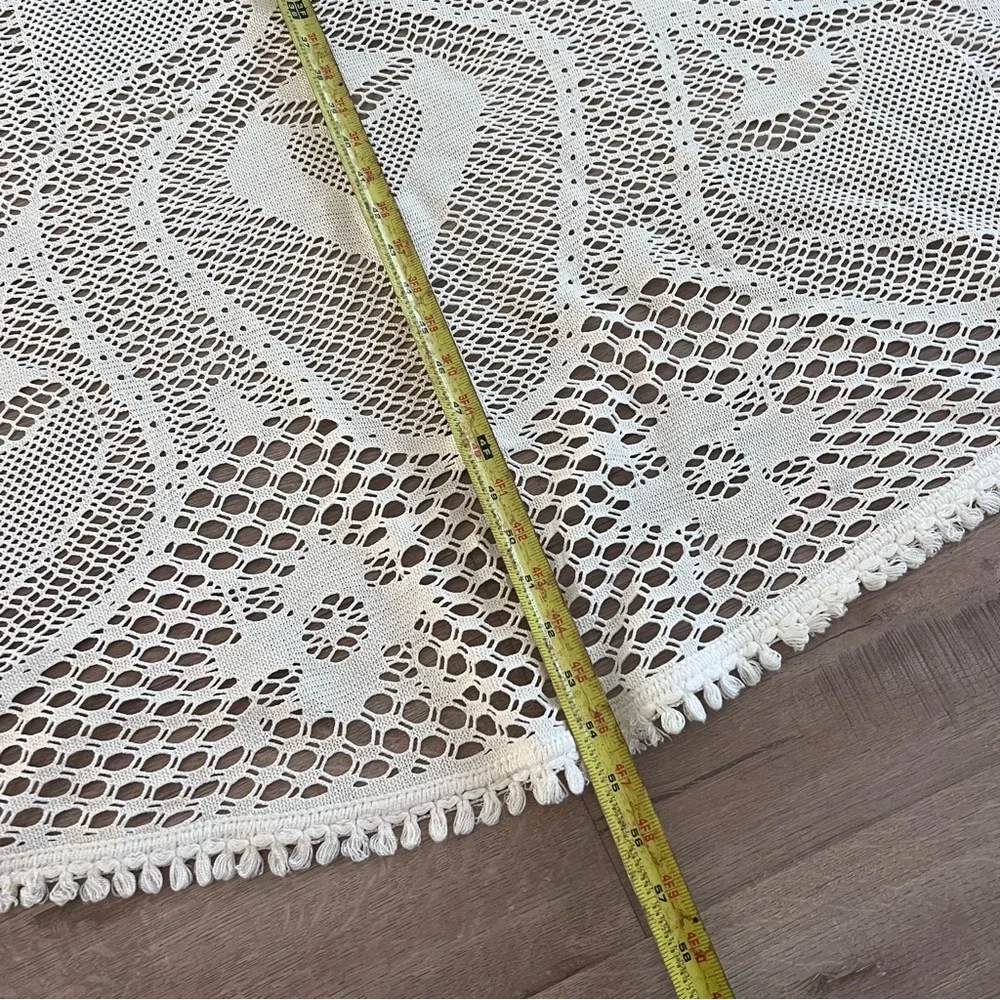 Vintage Cream Crocheted Oval Lace Tablecloth‎ 61.5” X 55”